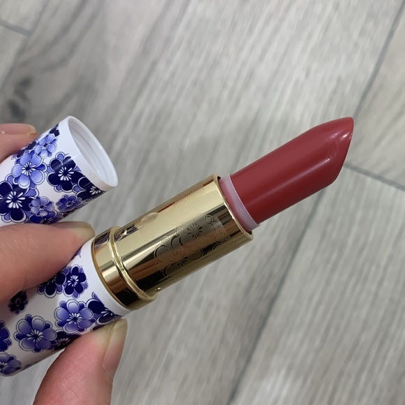 NEW estee lauder limited edition lipstick rose goddess 3.5g - Picture 3 of 5